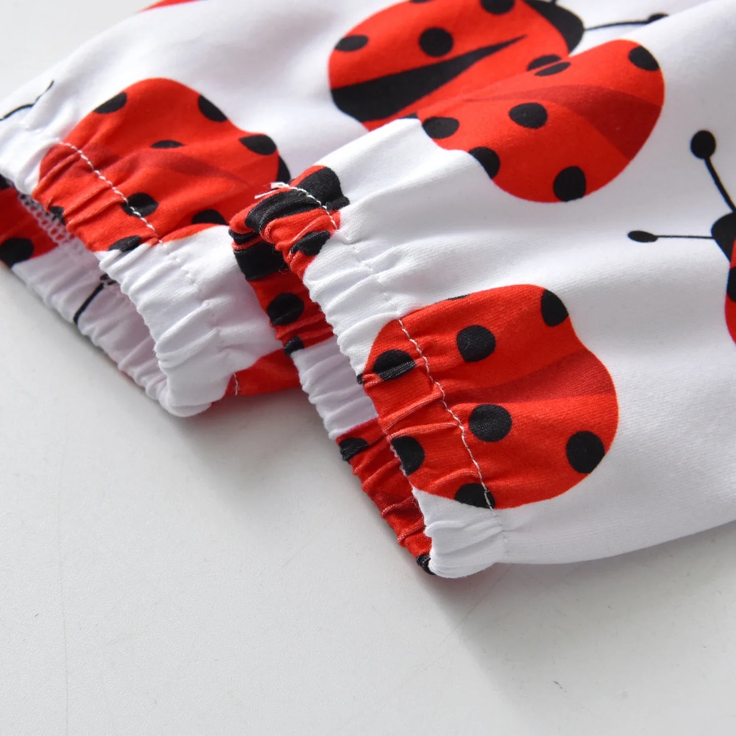 Newborn Baby Girls Clothes Set Long Sleeve Ladybug Print Top and Pants Bow Headband Infant Outfits