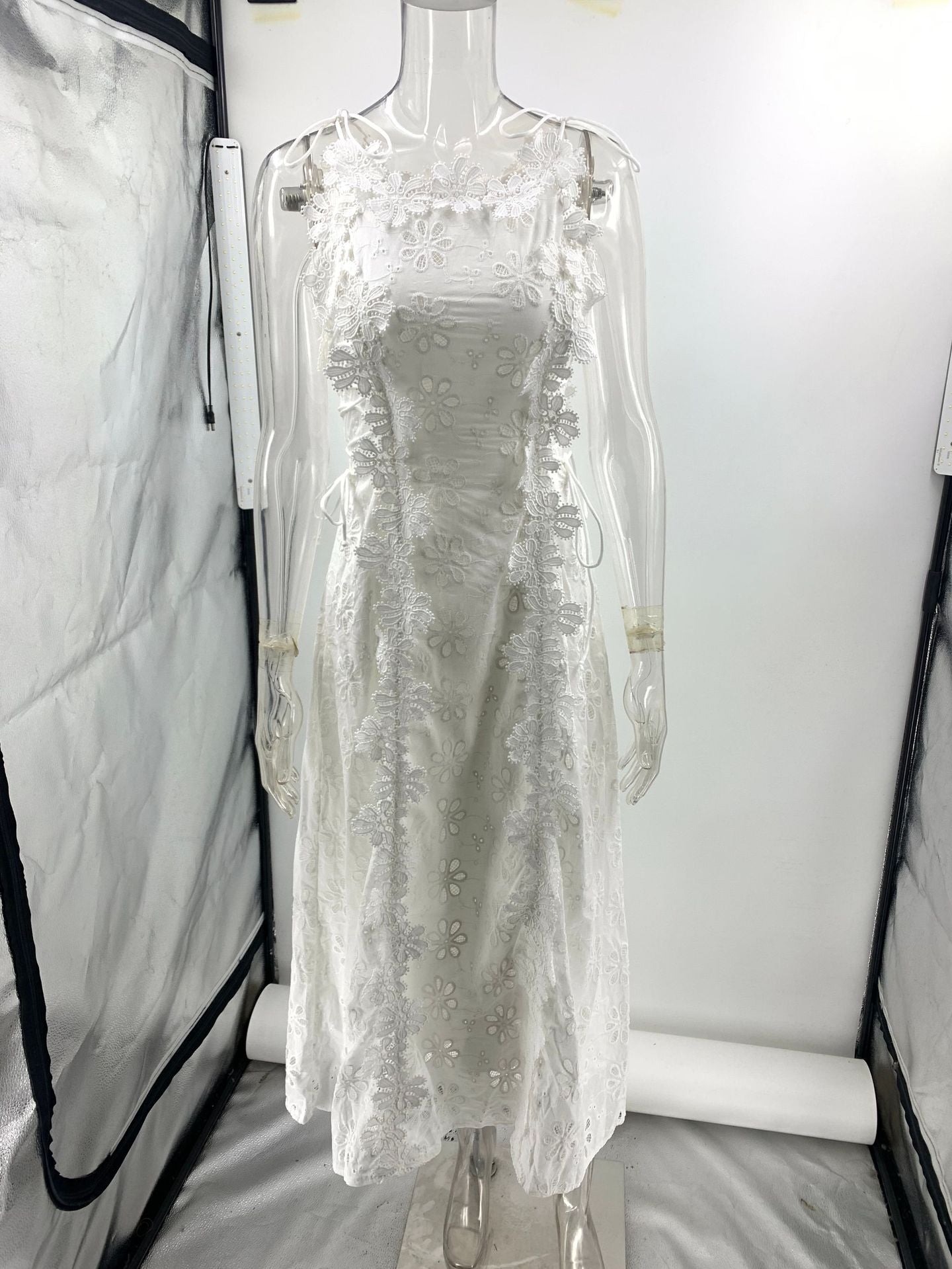 Summer Lace Embroidery Strap Holiday Slim Fit Maxi Dress Women