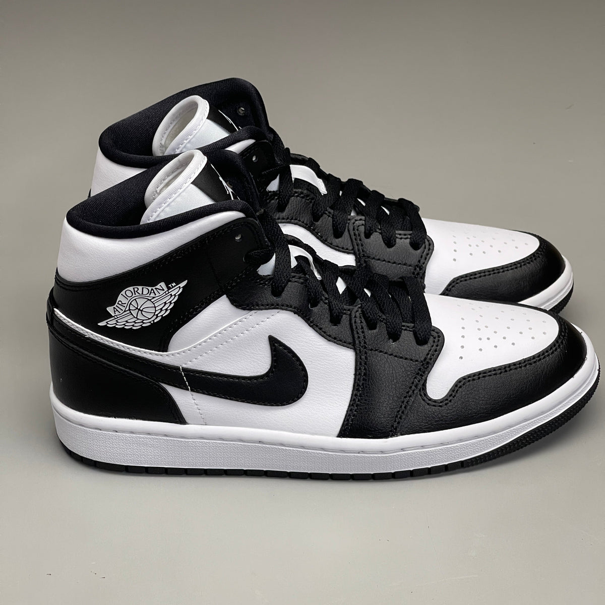 NIKE AIR JORDAN 1 Mid Panda Shoe Women's Sz 8 Black / White DV0991-101 (New)