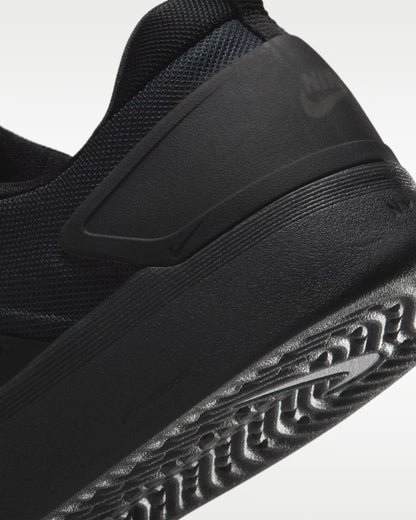 Nike SB Zoom Nyjah 4 - Black/White