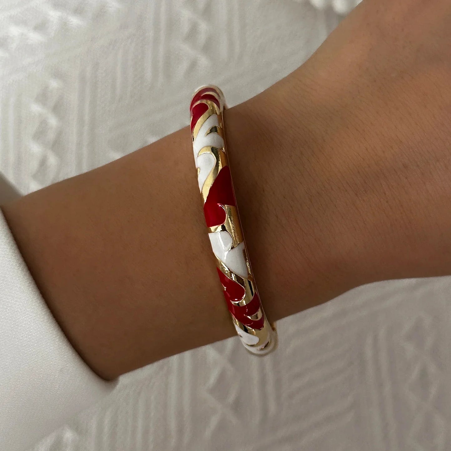 Elegant Enamel Dropped Glaze Flower Texture Bracelet For Women Retro Gold Plated Evil Eye Floral Zircon Bangle Party Jewelry