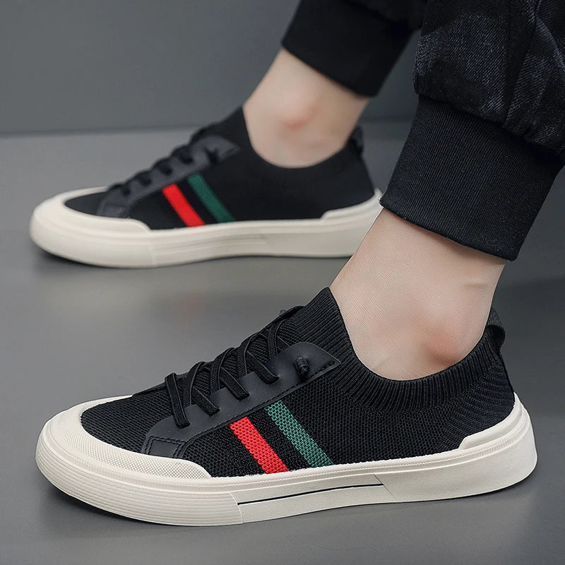 Fashionable Striped Sports Shoes with Breathable and Soft Soles, Summer Breathable Mesh Fabric, White Casual Shoes, Flat Bottom