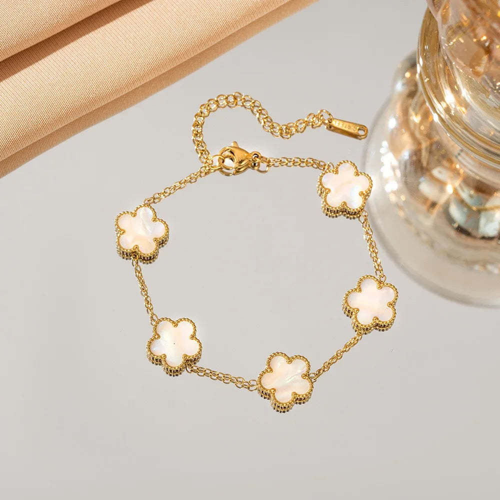 Lucky Five-Leaf Flower 18k Gold Plated Stainless Steel Bracelet Women's Exquisite Five-Pointed Star Luxury Party Jewelry Gift