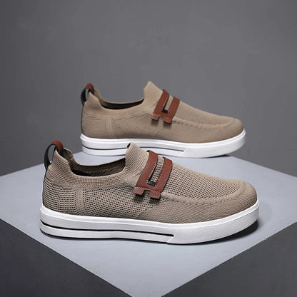 New Men Sports Shoes Mesh Breathable Casual Shoes Outdoor EVA Soft-Soled Walking Shoes Lightweight Comfortable Men Sports Shoes
