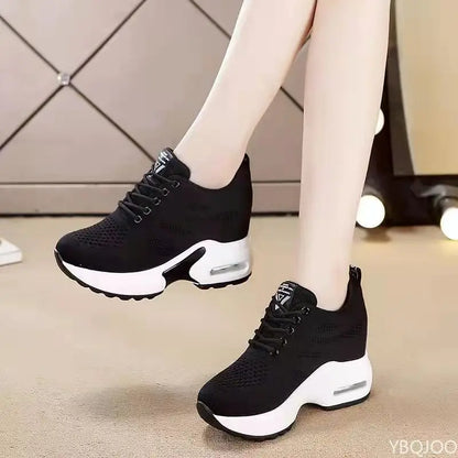 Summer 2025 Fashionable White Sports Shoes Casual Breathable Mesh Thick Soled Sports Shoes Comfortable Height Increasing Shoes