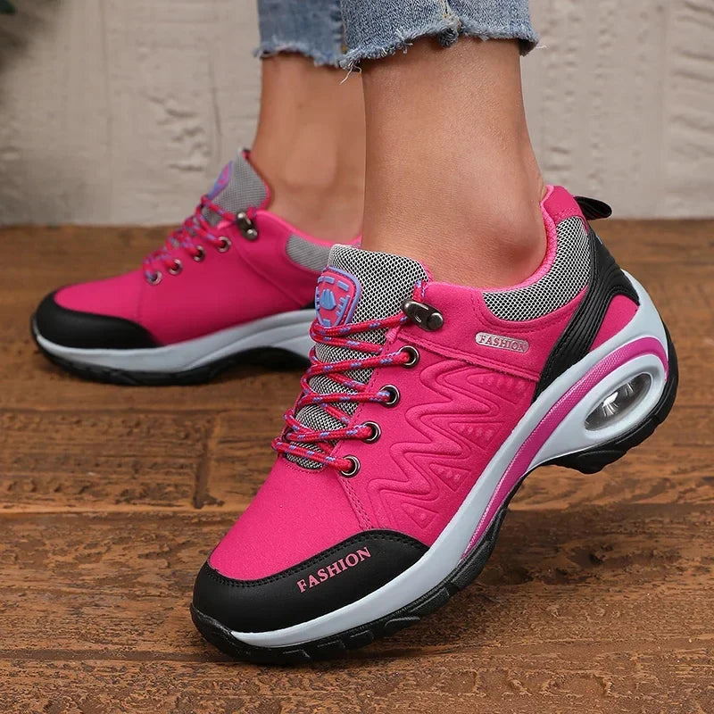 Fashionable Women's Black Genuine Leather Sports Shoes  Breathable and Comfortable Sports Shoes Suitable for Daily Use Exercise