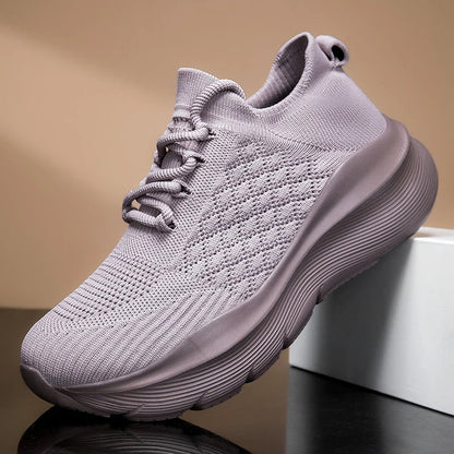 Beige Sports Shoes with Thick Curved Soles Men's Women Fashionable Sports Shoes Thick Cushioning Sole Suitable for Running, Gym