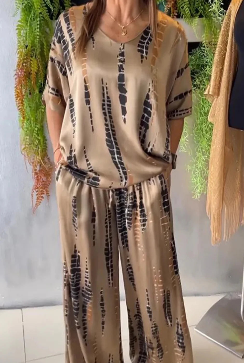 Summer Fashion T-shirt Pants Set Women Geometric Print Short Sleeved Tops Loose Wide Leg Pants Elegant Lady Set Clothing 2025