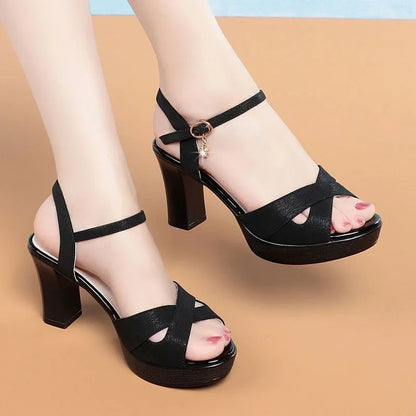 34-40 Peep Toe Women's Sandals Summer 2025 Platform Concise Thick High Heel 8 Cm Women Shoes Offers Dress Black and Gold Shoes