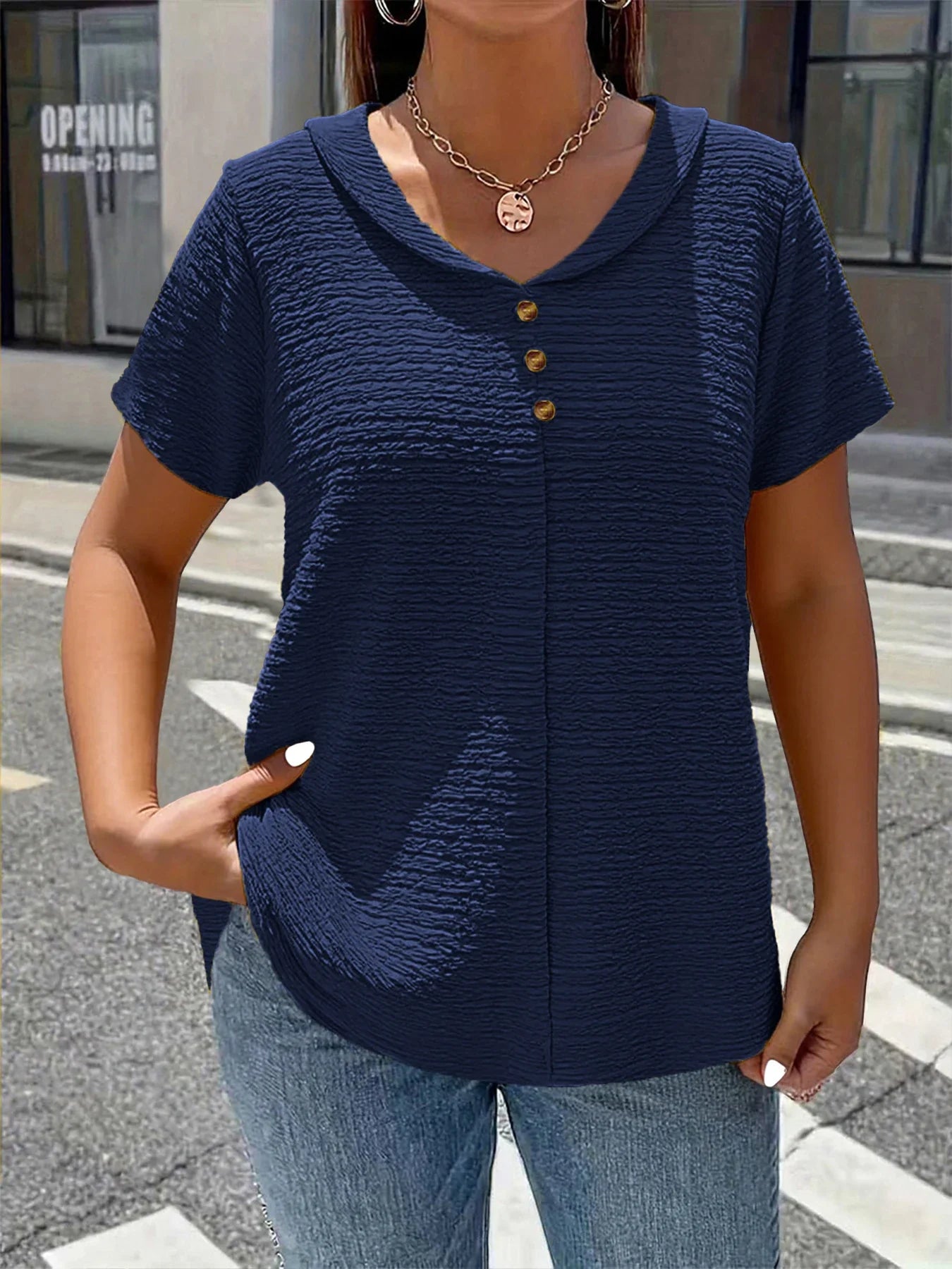 Plus size spring and summer new fashionable elegant pure color textured fabric buttoned doll neck short sleeve multi-scene match