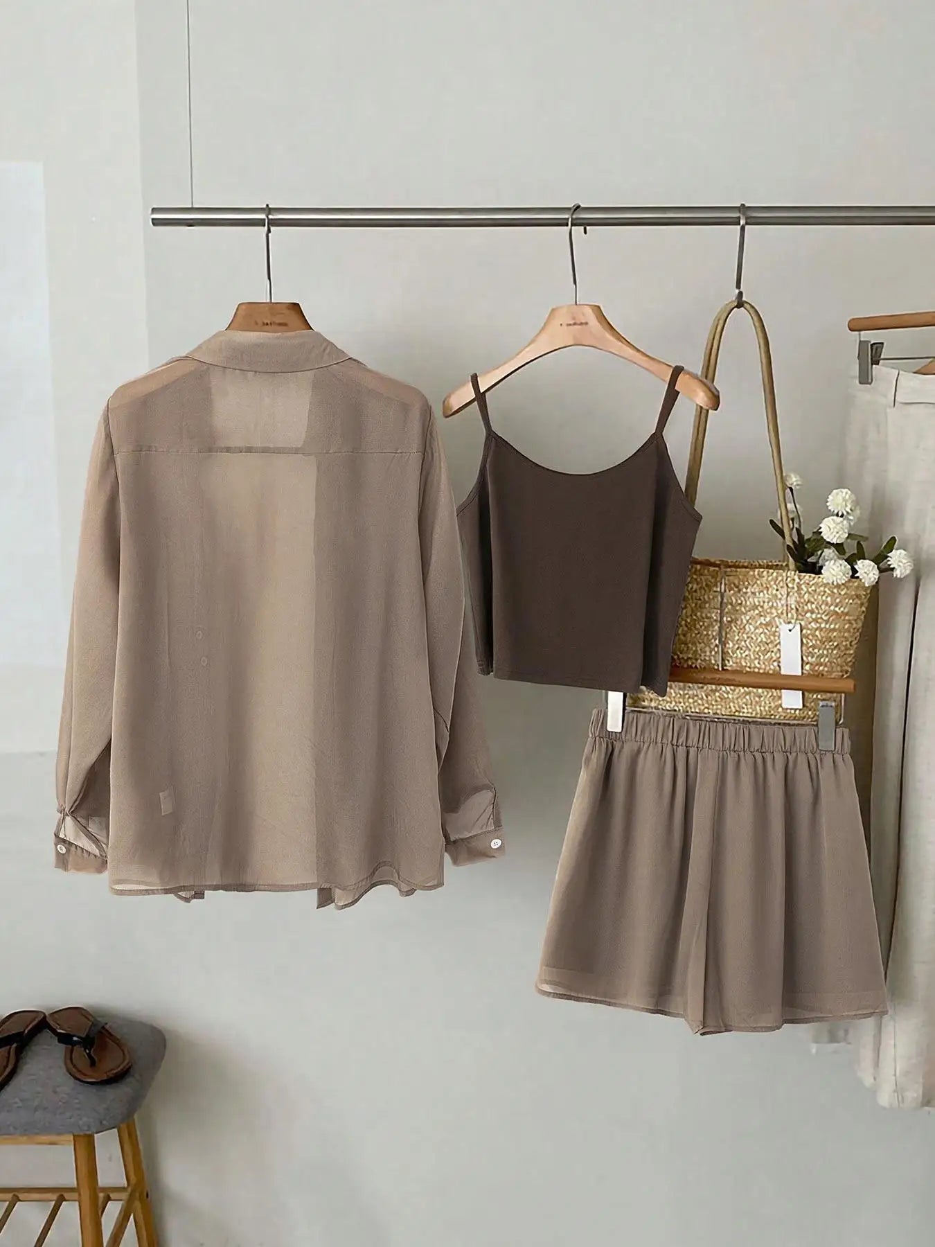 【Plus Size】 Three-Piece Set Solid Color Set, Casual Long Sleeve Button Shirt & Crop Cami Top & Shorts Set