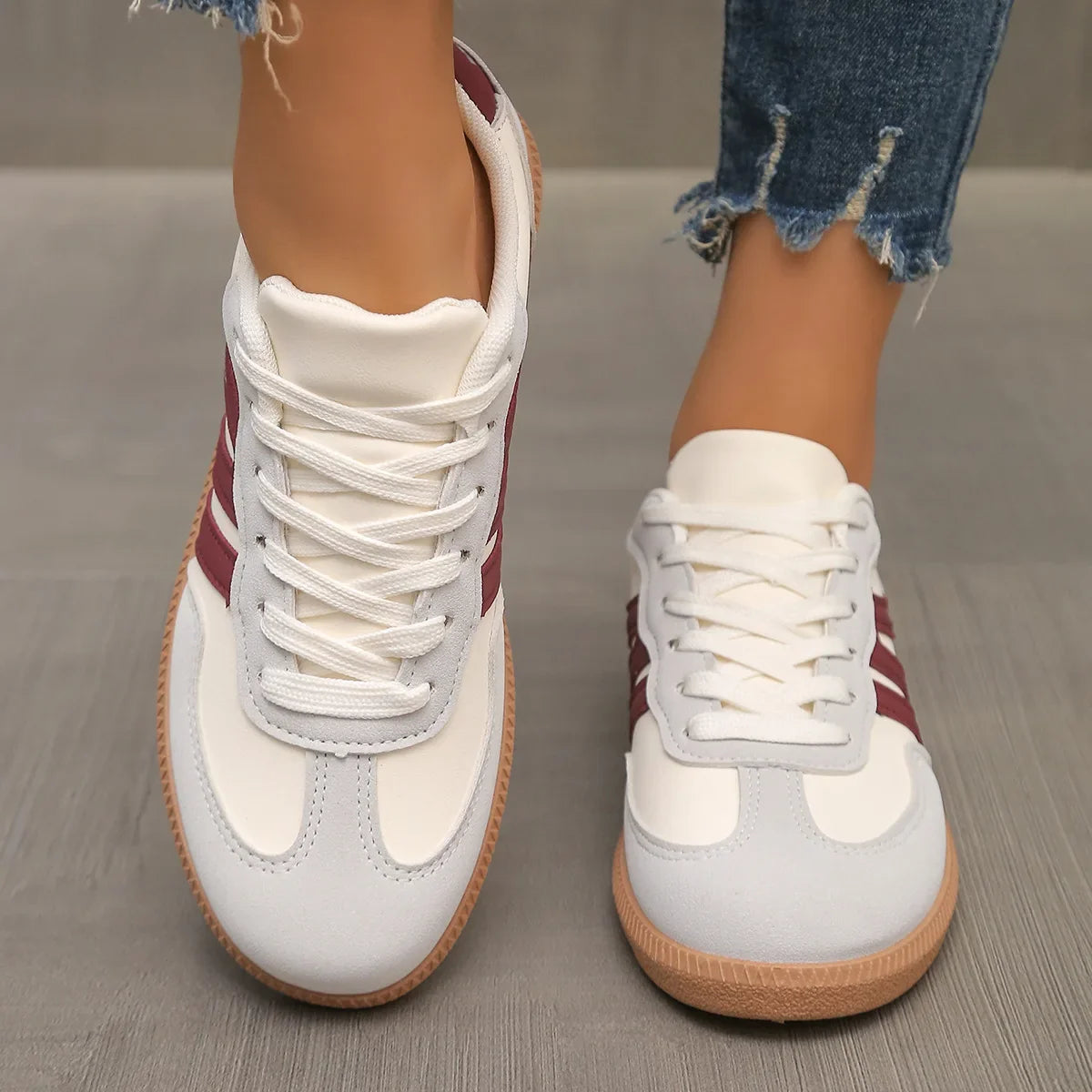 Plus-size 42 Training Shoes 2026 Summer Sports Shoes for Women Running Mesh Lace-up Sneakers Women Flat Zapatos De Mujer