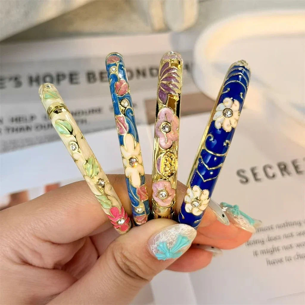 Elegant Enamel Dropped Glaze Flower Texture Bracelet For Women Retro Gold Plated Evil Eye Floral Zircon Bangle Party Jewelry