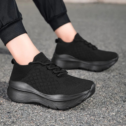 Beige Sports Shoes with Thick Curved Soles Men's Women Fashionable Sports Shoes Thick Cushioning Sole Suitable for Running, Gym