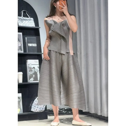 Miyake Pleated T-Shirt New Sleeveless Color-Block Camisole Women's Lightweight Draped Top with Matching Shorts and Capri Pants