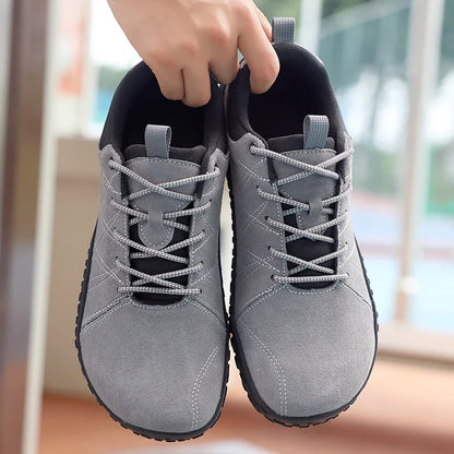 Wide footed large-sized men's suede hiking shoes anti slip leather outdoor sports shoes camping running jogging  men's loafers