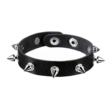 T5UF Stylish Punk Rock Bracelet Square Rivets Punk Wristband Trendy Gothic Jewelry Suitable for Individuality and Comfort