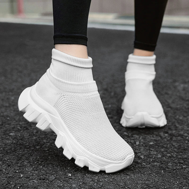 New Luxury Women's Comfortable Sneaker Lightweight Platform Men's Casual Sports Shoes Anti Slip Thick Soled Tenis Walking Shoes