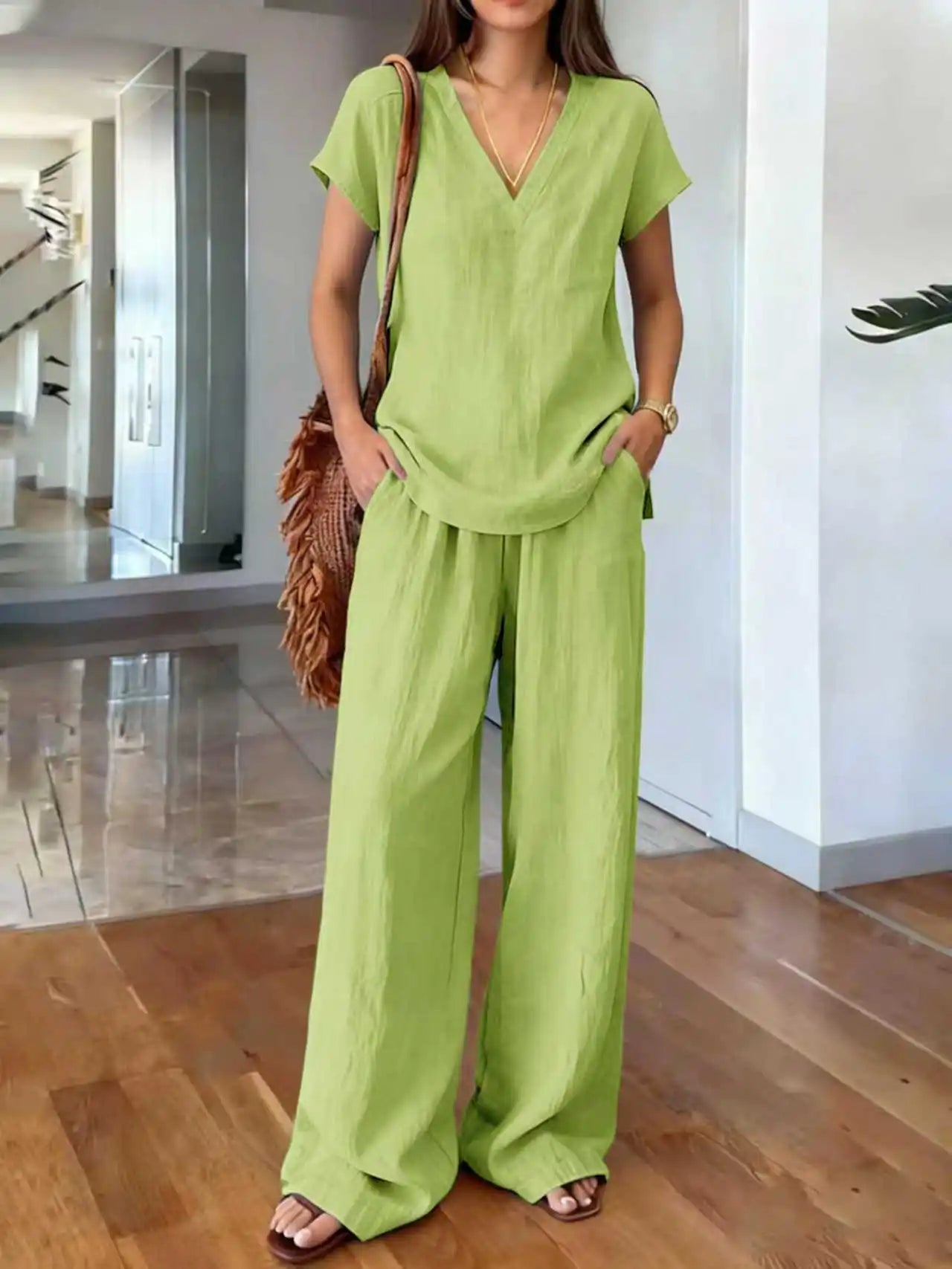 Loose Summer Trousers Set Solid Color Simple Daily Comfortable V-neck Short-sleeved Pullover Top Wide-leg Trousers Two-piece Set