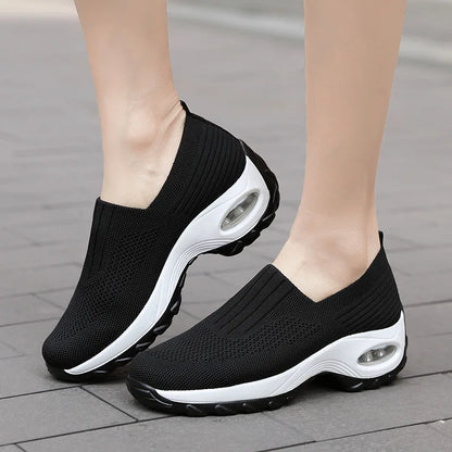 Breathable Mesh Slip-On Sports Shoes Comfortable Thick Bottom Heightening Walking Shoes for Women Casual round Toe Rubber Sole