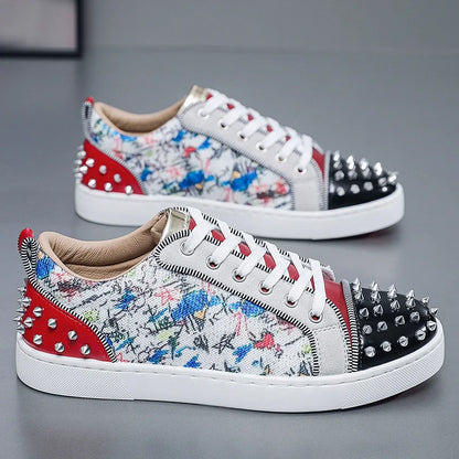 New Fashion Silver Trainers Glitter Spiky Shoes Men Lace Up Sneakers Low Top Shoes Red Sole Man Designer Sneaker With Spikes