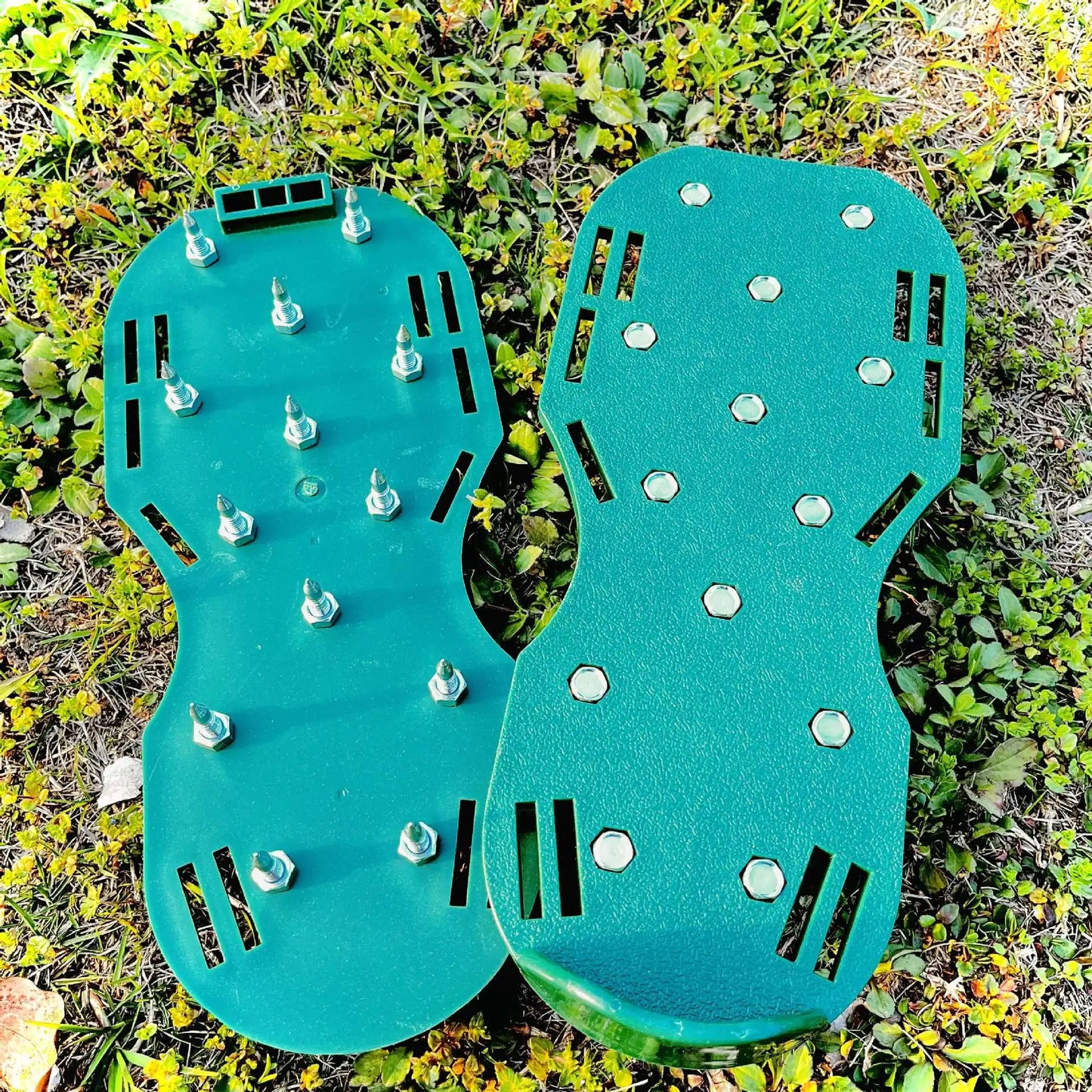 Lawn Aerator Shoes for Grass Layer with Spiked Bottom Spring Base Adjustable Strap with Hook Loop Strap for Yard Lawn Garden Use