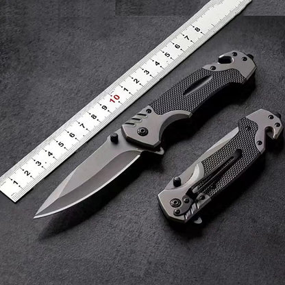 This multi-functional folding knife is a sharp survival knife, suitable for outdoor camping, wilderness survival and fishing