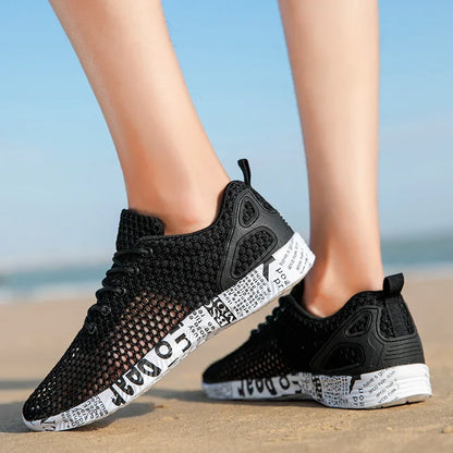 Summer Lightweight Flat Sports Shoes for Men's Outdoor New Style Mesh Casual Men's Shoes Breathable Upstream Shoes Large Size