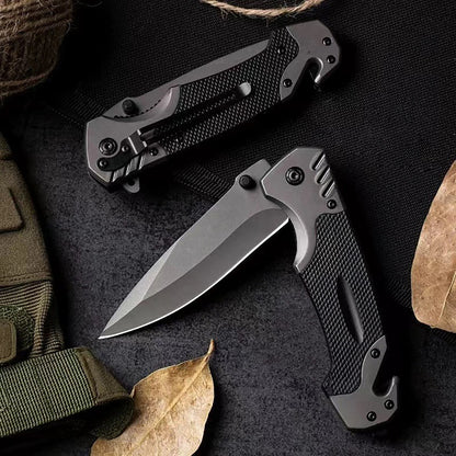 This multi-functional folding knife is a sharp survival knife, suitable for outdoor camping, wilderness survival and fishing