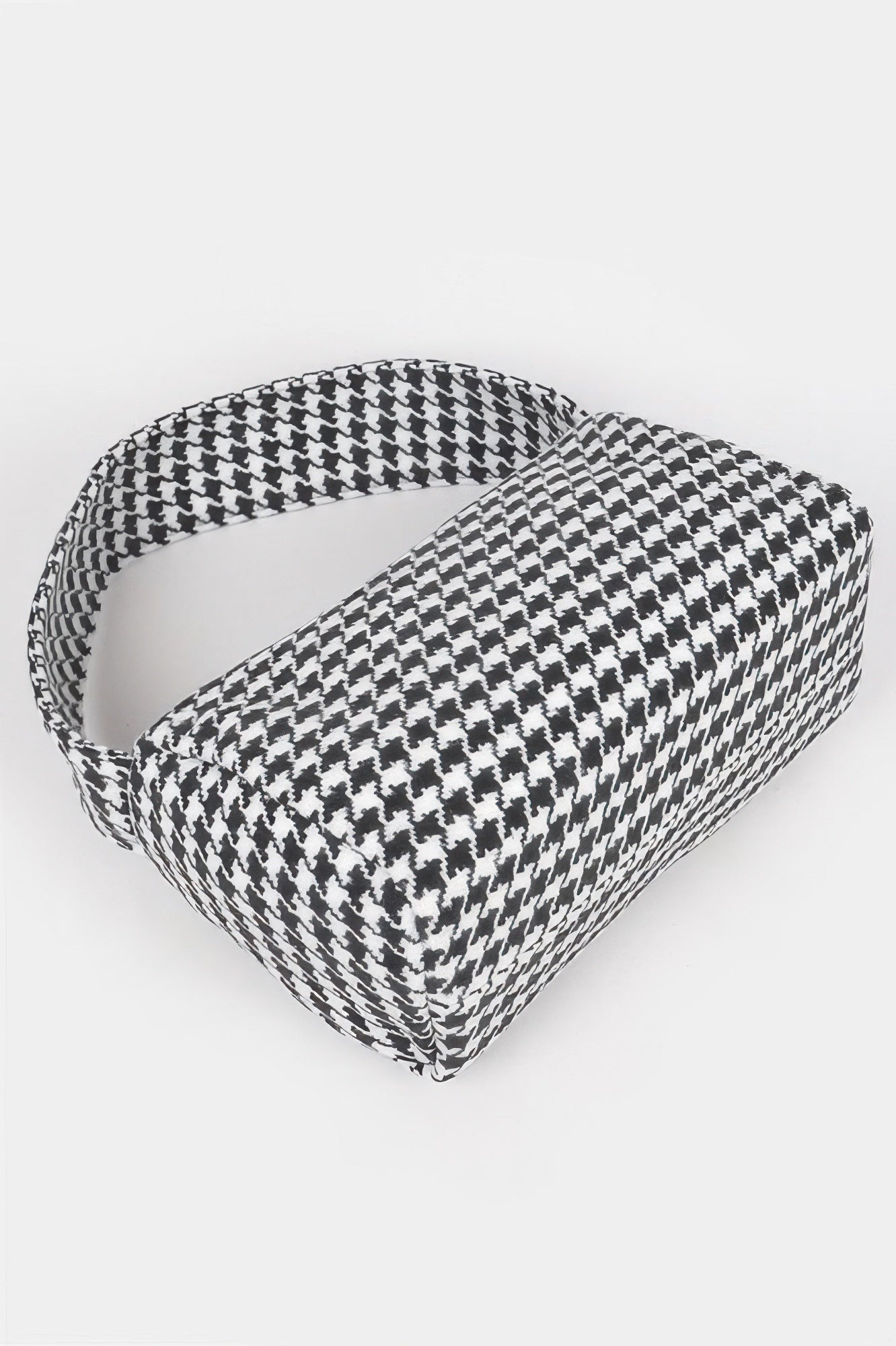 Houndstooth Knit Shoulder Bag
