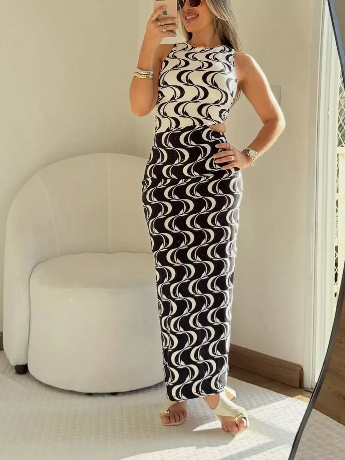 Sleeveless Wave Print Cutout Maxi Dress